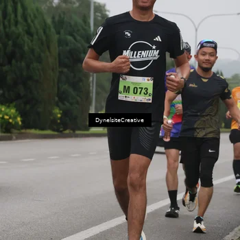 Runner Photo 8571893