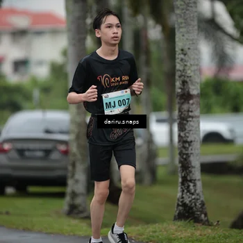 Runner Photo 8571931