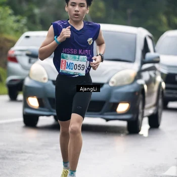 Runner Photo 8572026