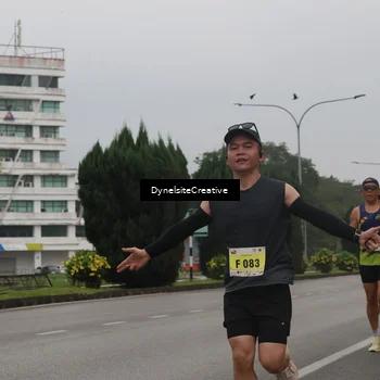 Runner Photo 8572034