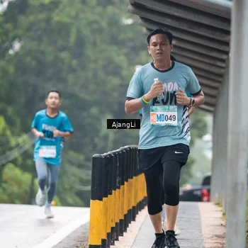 Runner Photo 8572072