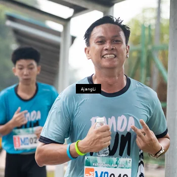 Runner Photo 8572073