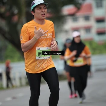 Runner Photo 8572085