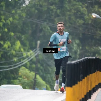 Runner Photo 8572107