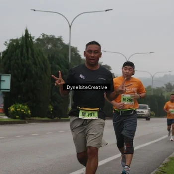 Runner Photo 8572111