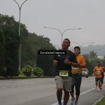 Runner Photo 8572123