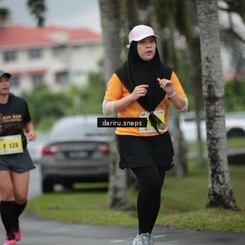 Runner Photo 8572202