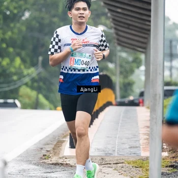 Runner Photo 8572205