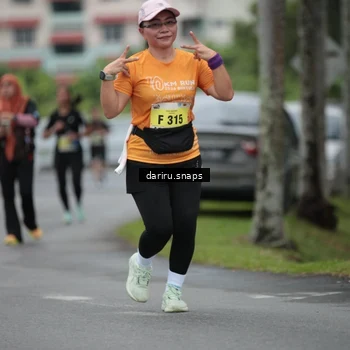 Runner Photo 8572273