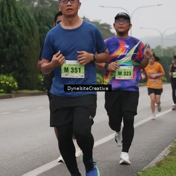 Runner Photo 8572281