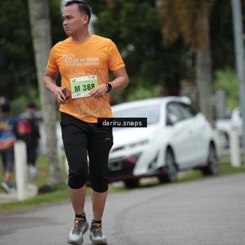 Runner Photo 8572286