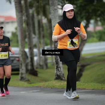 Runner Photo 8572295