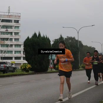 Runner Photo 8572298