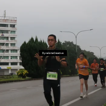Runner Photo 8572310