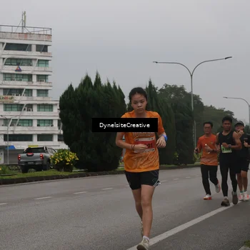 Runner Photo 8572312