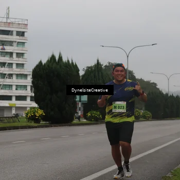 Runner Photo 8572324