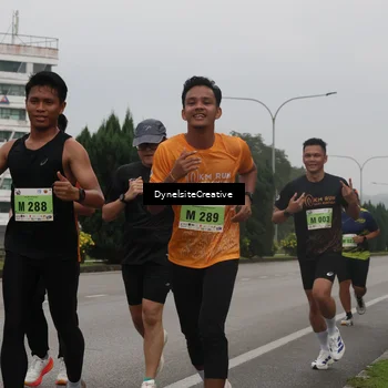 Runner Photo 8572325
