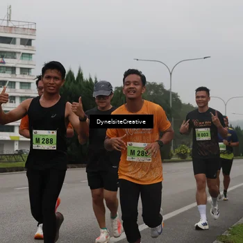 Runner Photo 8572327