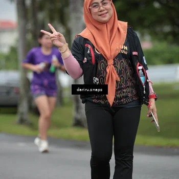 Runner Photo 8572354
