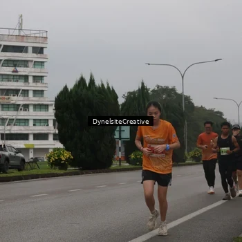 Runner Photo 8572359