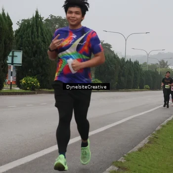 Runner Photo 8572364
