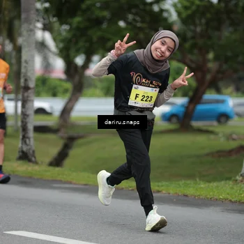 Runner Photo 8572368