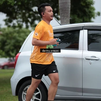 Runner Photo 8572378