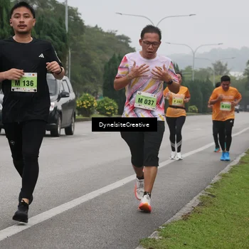 Runner Photo 8572386
