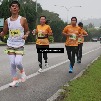 Runner Photo 8572391