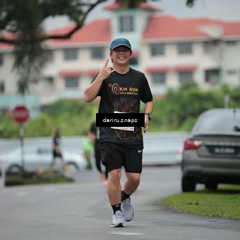 Runner Photo 8572393