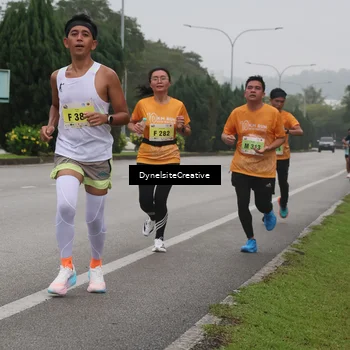 Runner Photo 8572409