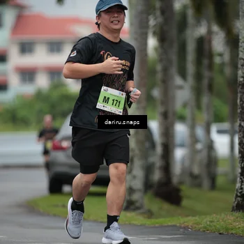 Runner Photo 8572413