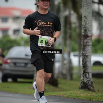 Runner Photo 8572423