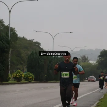 Runner Photo 8572427