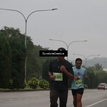 Runner Photo 8572444
