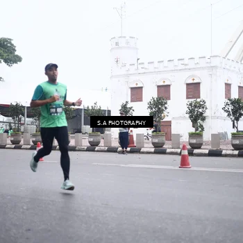 Runner Photo 8572448