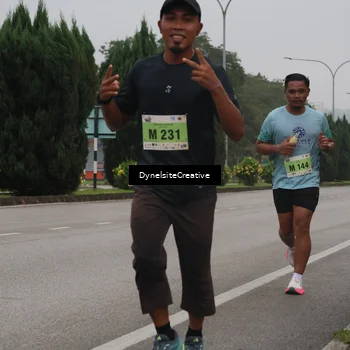 Runner Photo 8572453