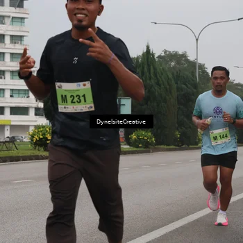 Runner Photo 8572463