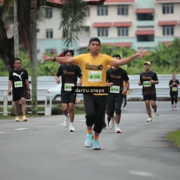 Runner Photo 8572467