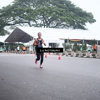 Runner Photo 8572472