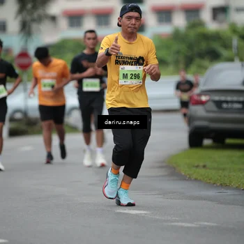 Runner Photo 8572492