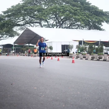Runner Photo 8572497