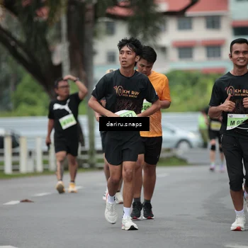 Runner Photo 8572508