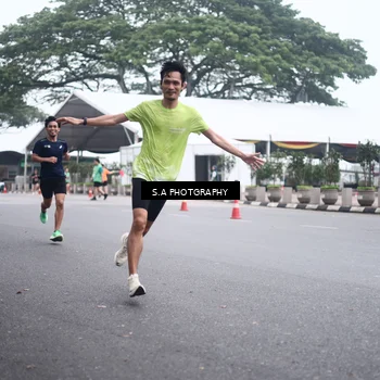 Runner Photo 8572511