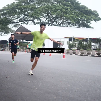 Runner Photo 8572512