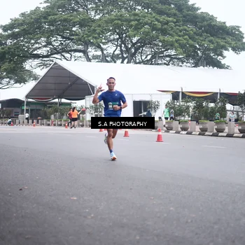 Runner Photo 8572524