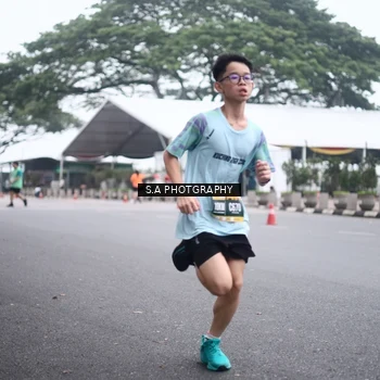 Runner Photo 8572526