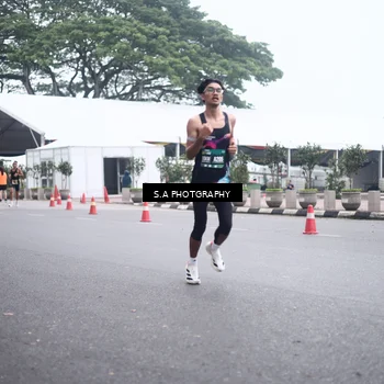 Runner Photo 8572546