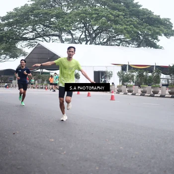 Runner Photo 8572552