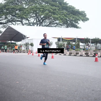 Runner Photo 8572570